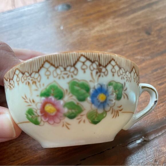 Lot of 2 Vintage Porcelain Miniatures Teacup and Light Blue Boot - Picture 2 of 12